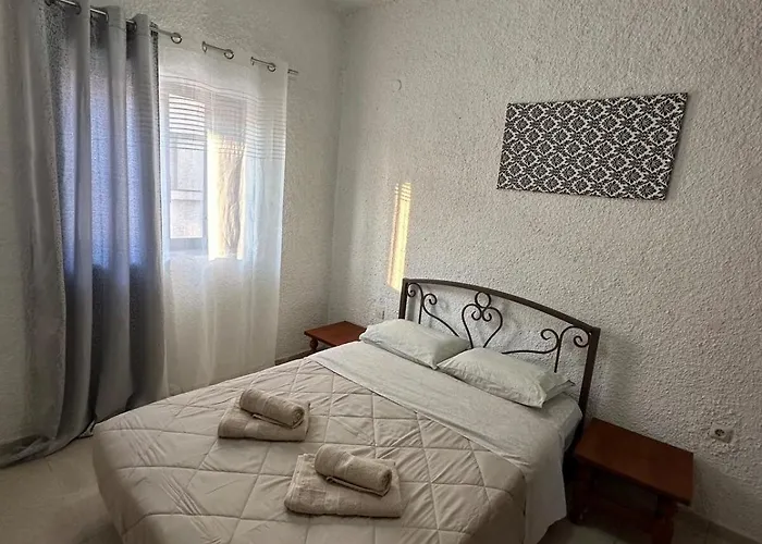 Cozy 400m From The Beach! 公寓 Skála Foúrkas