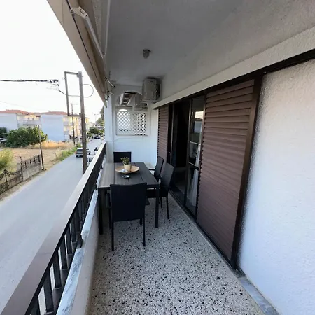 Cozy 400m From The Beach! Daire